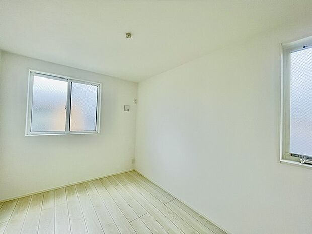この部屋だれの部屋にしようかな、なんて会話を現地で楽しんでください。