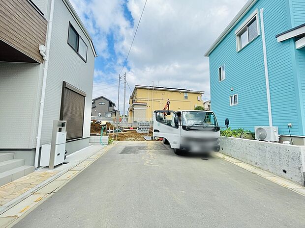 前面道路含む現地写真 