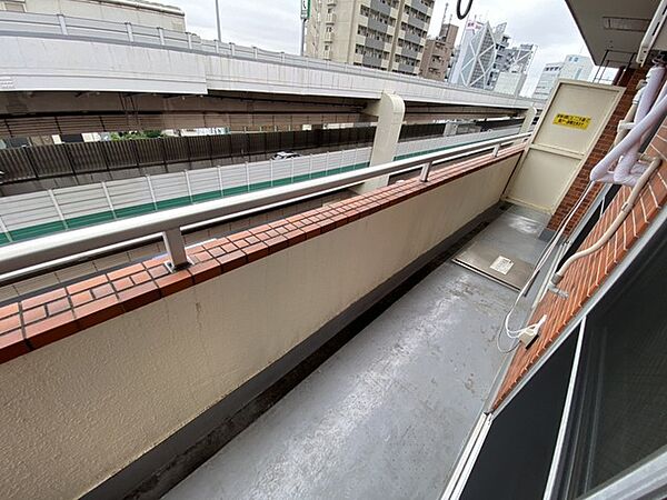 バルコニーを拡大表示