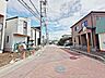 外観：前面道路含む現地写真 