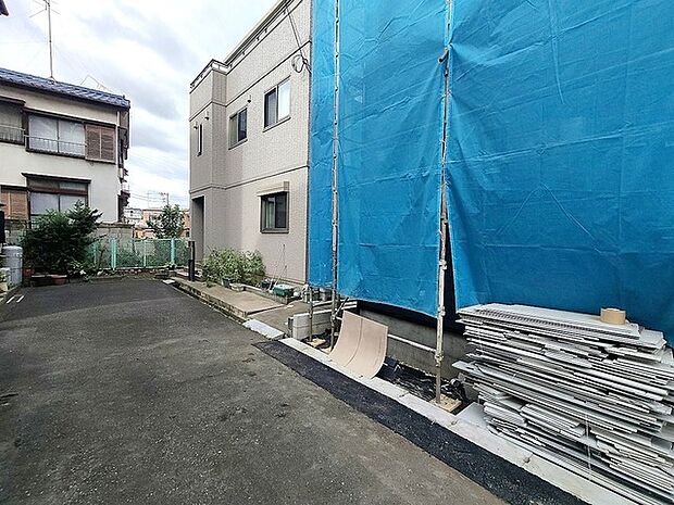 前面道路含む現地写真 