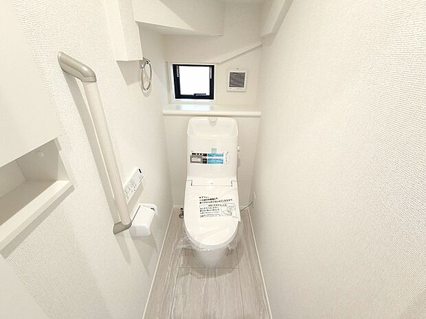 清潔好きには欠かせないウォシュレット機能付き。 
