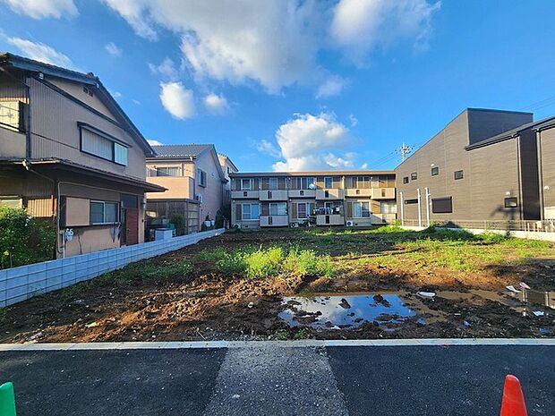 基礎から完成済みの住まいまで、各工程をご確認いただけます。