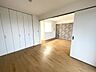 洋室：この部屋だれの部屋にしようかな、なんて会話を現地で楽しんでください。 