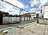 外観：前面道路含む現地写真 