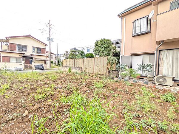 基礎から完成済みの住まいまで、各工程をご確認いただけます。
