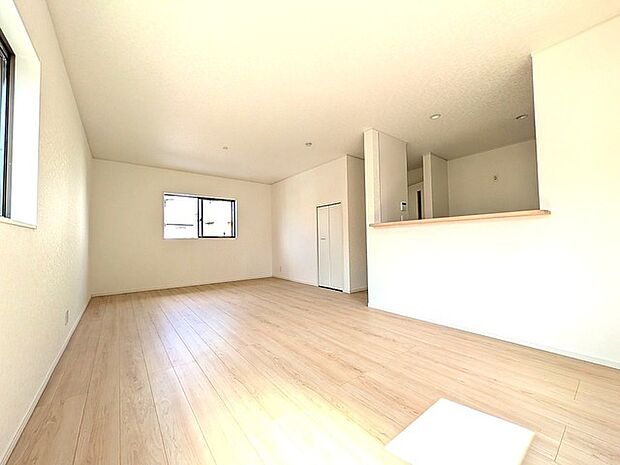 住まい全体が明るく、日々の暮らしに心地よいゆとりと開放感をもたらしてくれる空間です