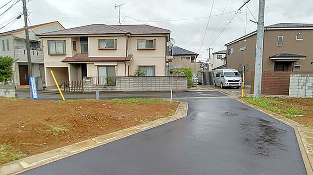 前面道路含む現地写真 