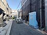 外観：前面道路含む現地写真
