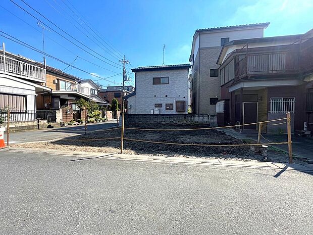 前面道路含む現地土地写真