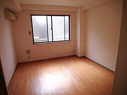 コーナスハイツ 205 2階ワンルームのリビング/ダイニング