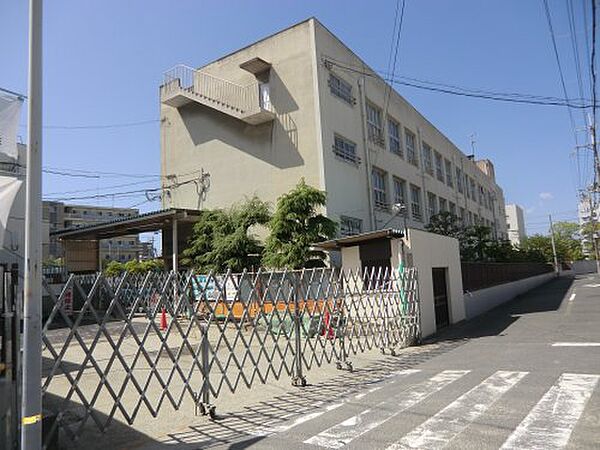 画像17:【小学校】大阪市立神津小学校まで274ｍ