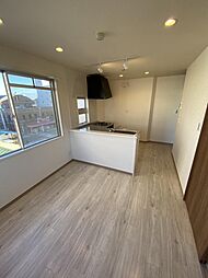 大栄開発第二ビル 4階