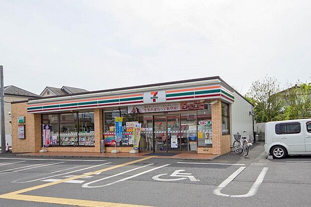 セブン-イレブン 所沢久米店(409m)