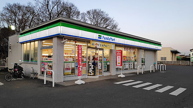 ファミリーマート 所沢ネオポリス店（1423m）