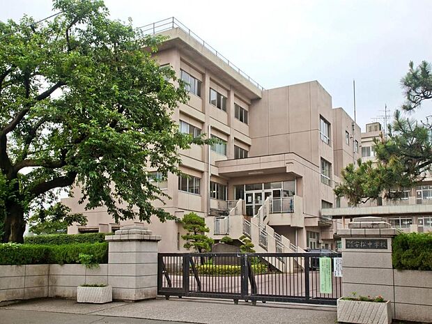 所沢市立安松中学校（1600m）