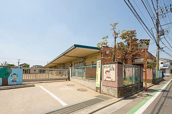 安松保育園 徒歩9分。 890m