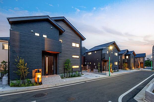 ＜外観・住協建設施工例＞駐車スペース2台以上欲しい、庭が欲しい、ウッドデッキが欲しい等々、ご希望をお聞かせください♪