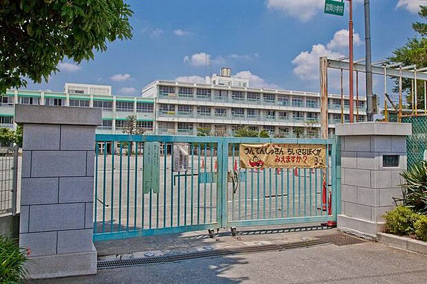 所沢市立富岡小学校 徒歩26分。 2030m