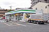 周辺：ファミリーマート北秋津店 徒歩10分。 800m