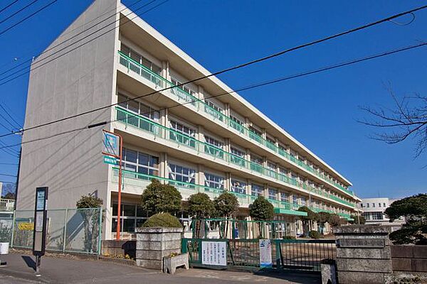 所沢市立柳瀬小学校 徒歩13分。 1000m