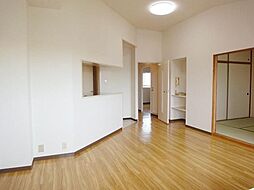 JR武蔵野線 新八柱駅 徒歩7分の賃貸マンション 4階3LDKのリビング/ダイニング