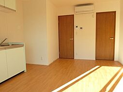 JR武蔵野線 新八柱駅 徒歩10分の賃貸アパート 2階1LDKのリビング/ダイニング