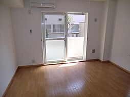 カーサエテルノ 102 1階1Kのリビング/ダイニング