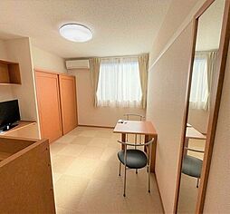 レオパレスサンロード 102 1階1Kのリビング/ダイニング