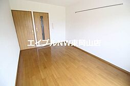 グリーンパーク賞田 1階1Kのリビング/ダイニング