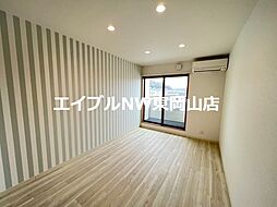 サンサリーレ東岡山 2階1Kのリビング/ダイニング