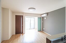 グラン エクシード II 1階1LDKのリビング/ダイニング