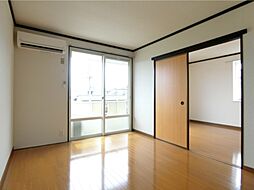 メープルハウスベル B棟 2階2DKのリビング/ダイニング