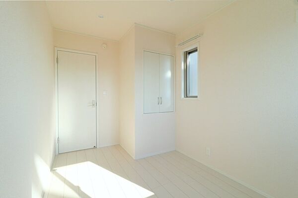 detached 栃木県小山市城北6丁目

地図を見る