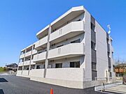 西川田駅より徒歩13分 1階 築3年の賃貸物件