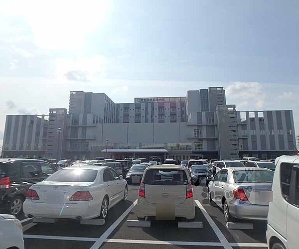 京都岡本記念病院まで4300m 総合病院です