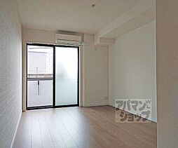 セレニティ伏見桃山 101 1階1Kのリビング/ダイニング