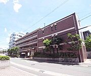 大久保駅より徒歩3分 築32年7ヶ月 3階建の賃貸物件