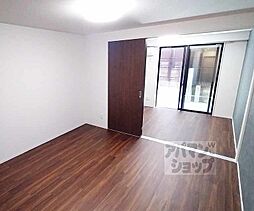 JR東海道・山陽本線 山科駅 徒歩5分の賃貸マンション 1階1LDKのリビング/ダイニング