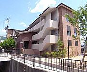 椥辻駅より徒歩15分 築15年9ヶ月 3階建の賃貸物件