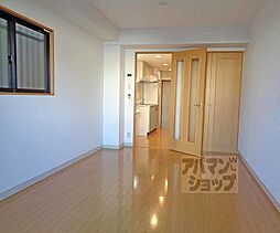 メゾン・ド・ビオラ 101 1階1Kのリビング/ダイニング