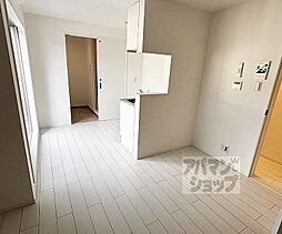 京都地下鉄東西線 御陵駅 徒歩10分の賃貸アパート 3階1LDKのリビング/ダイニング