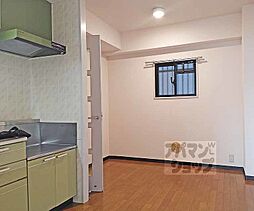 サンタウン宇治 408 4階1DKのリビング/ダイニング