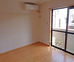 プレリュード 107 1階1Kのリビング/ダイニング