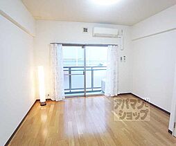 フレシールＴＨＨ 301 3階1DKのリビング/ダイニング