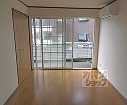 ヴィーノ・ドルチェ 102 1階2DKのリビング/ダイニング