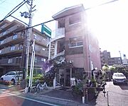 木幡駅より徒歩4分 築22年4ヶ月 3階建の賃貸物件