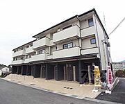 木幡駅より徒歩16分 2階 築9年7ヶ月の賃貸物件
