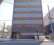 六地蔵駅より徒歩4分 3階 築3年6ヶ月の賃貸物件
