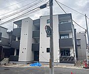 東野駅より徒歩8分 1階 築1年10ヶ月の賃貸物件
